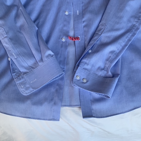 Men’s Tommy Hilfiger 15.5 34/35 Dress Shirt - Picture 3 of 5